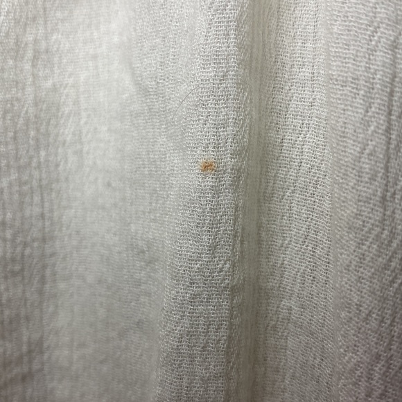 AMERICAN EAGLE - WHITE LACE V-NECK TANK TOP - Picture 10 of 16